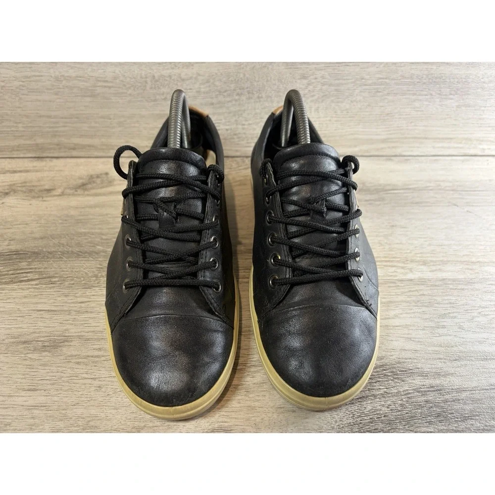 Ecco Shoes Womens‎ Size 7 Soft 8 Black Leather Low Top Round Toe Comfort Sneaker